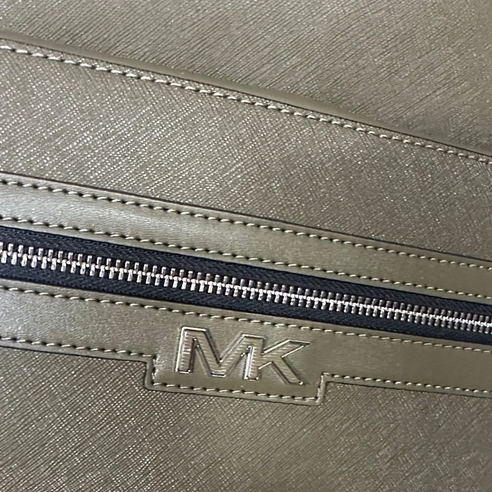 Michael Kors make understated